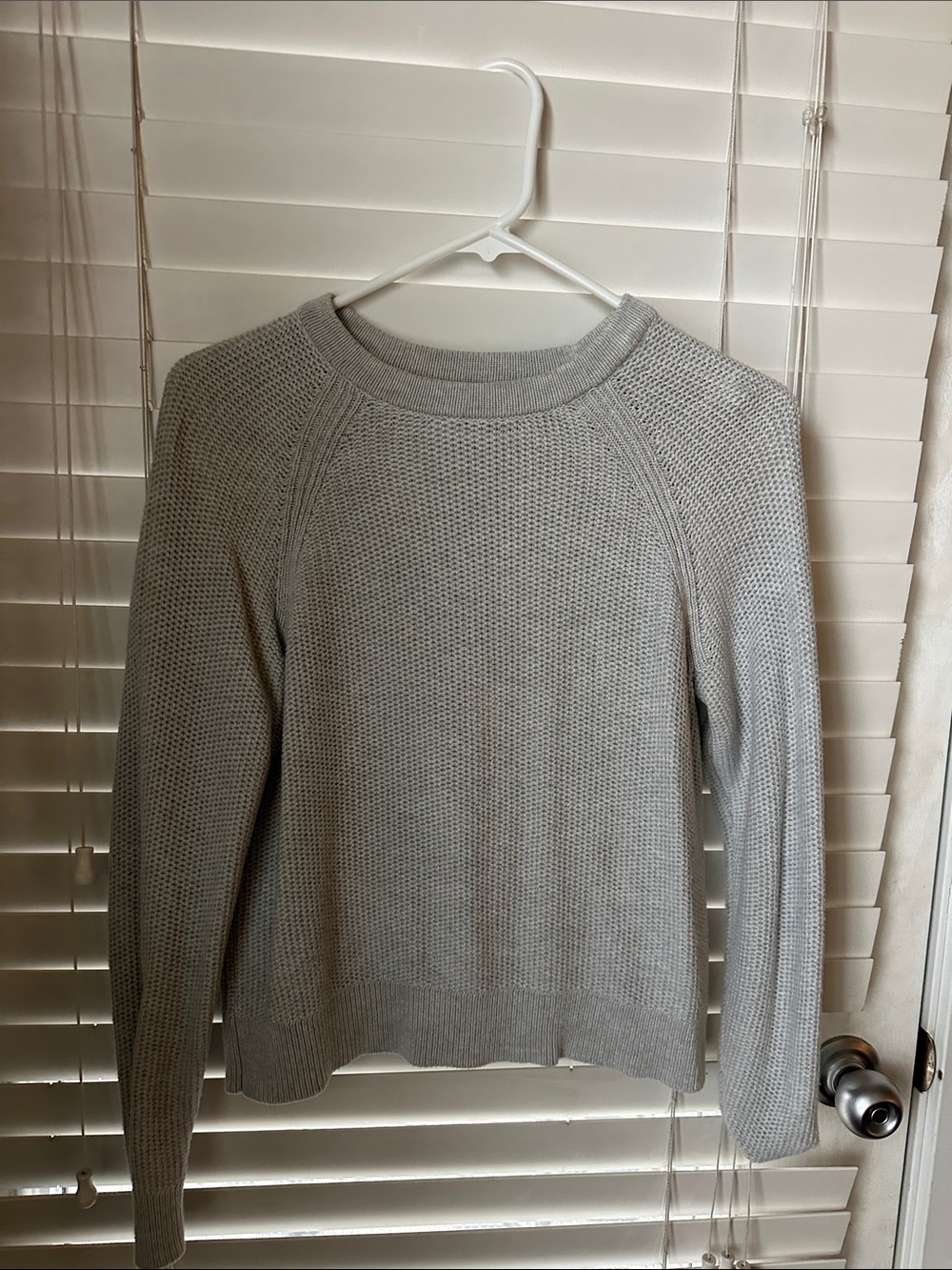 Banana Republic Light Gray Knit Crewneck Sweater